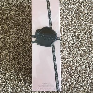 Viktor & Rolf Other - Viktor & Rolf Flowerbomb Body Lotion Viktor & Rolf Other - Viktor & Rolf Flowerbomb Body Lotion